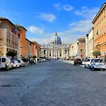Beesprint Vatican Apartments